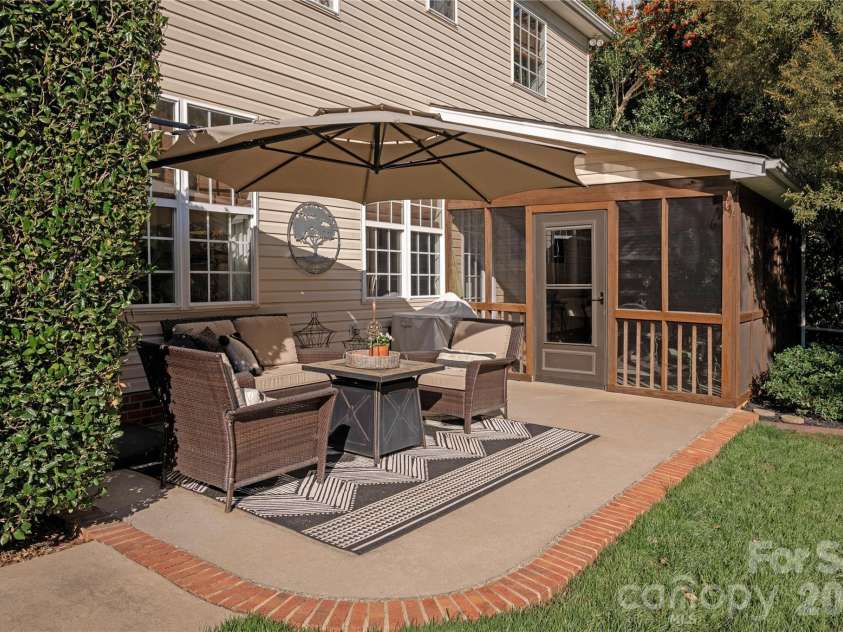902 Applegate Parkway, Waxhaw, NC 28173.  MLS# CAR4360620, YatesRealty ID 6976. 