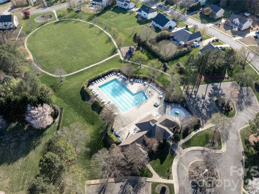 902 Applegate Parkway, Waxhaw, NC 28173.  MLS# CAR4360620, YatesRealty ID 6976. 