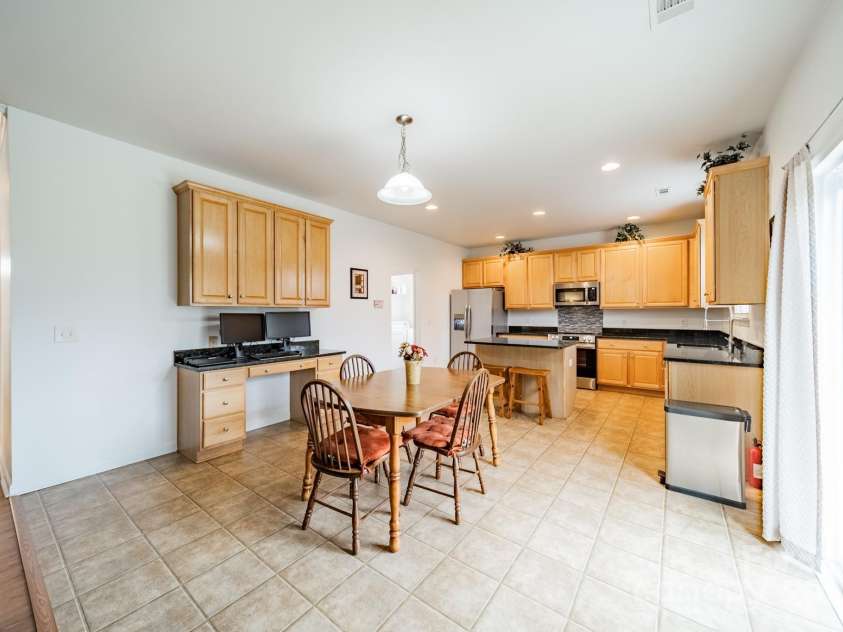 2131 Ashley Glen Way, Fort Mill, SC 29707.  MLS# CAR4217689, YatesRealty ID 6977. Breakfast Area