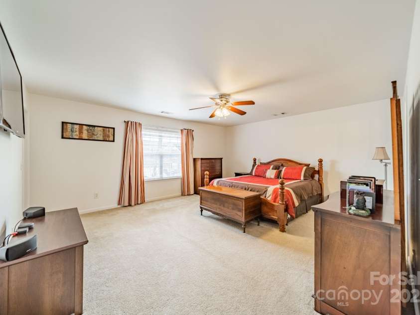 2131 Ashley Glen Way, Fort Mill, SC 29707.  MLS# CAR4217689, YatesRealty ID 6977. Primary Bedroom