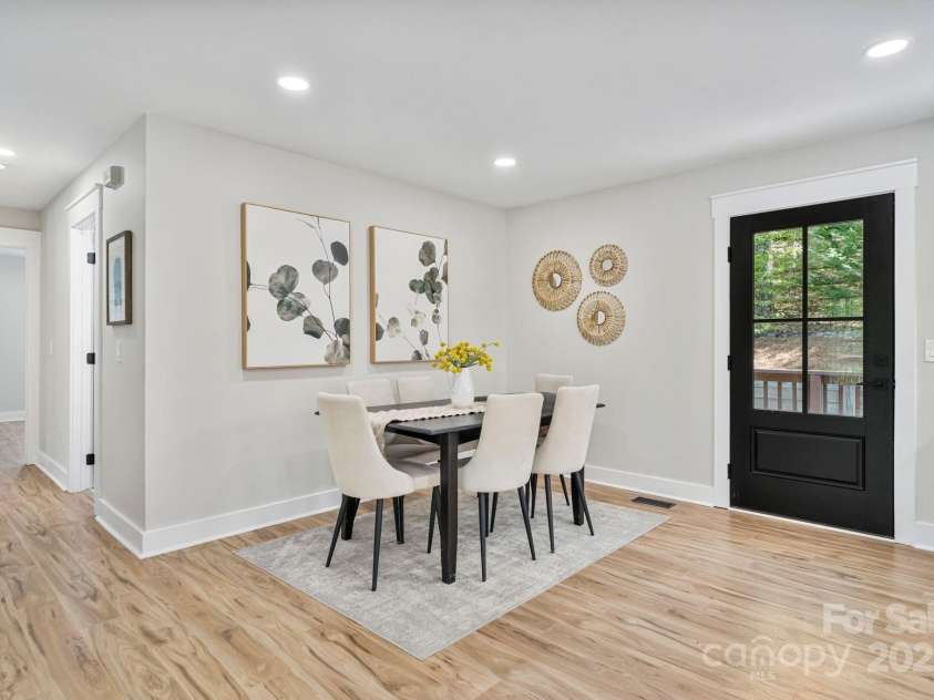 143 Ross Road, Mooresville, NC 28117.  MLS# CAR4245445, YatesRealty ID 6978. 
