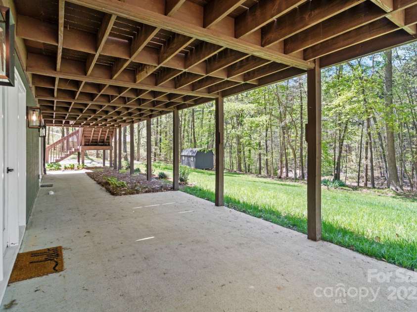 143 Ross Road, Mooresville, NC 28117.  MLS# CAR4245445, YatesRealty ID 6978. 