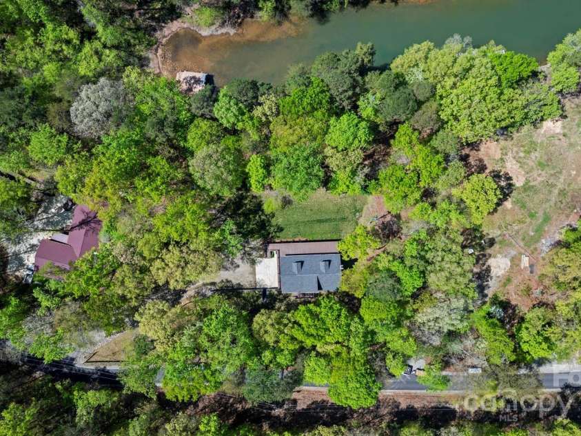143 Ross Road, Mooresville, NC 28117.  MLS# CAR4245445, YatesRealty ID 6978. 