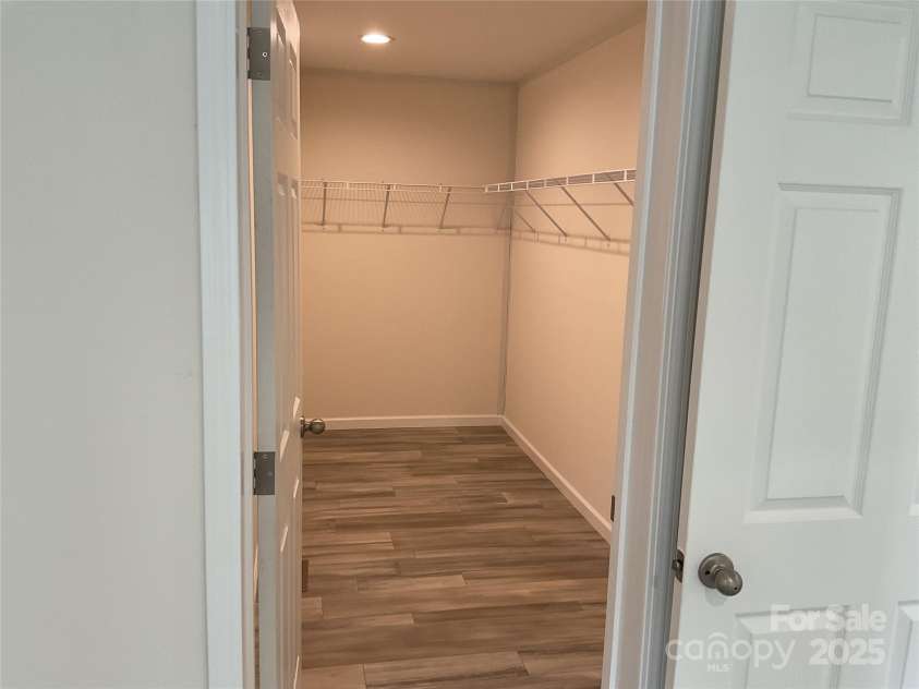 138 Zircon Drive, Statesville, NC 28625.  MLS# CAR4271013, YatesRealty ID 698. 