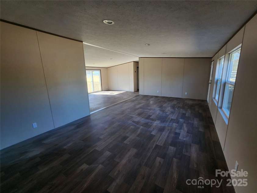 967 Perla Road, York, SC 29745.  MLS# CAR4207015, YatesRealty ID 698. 