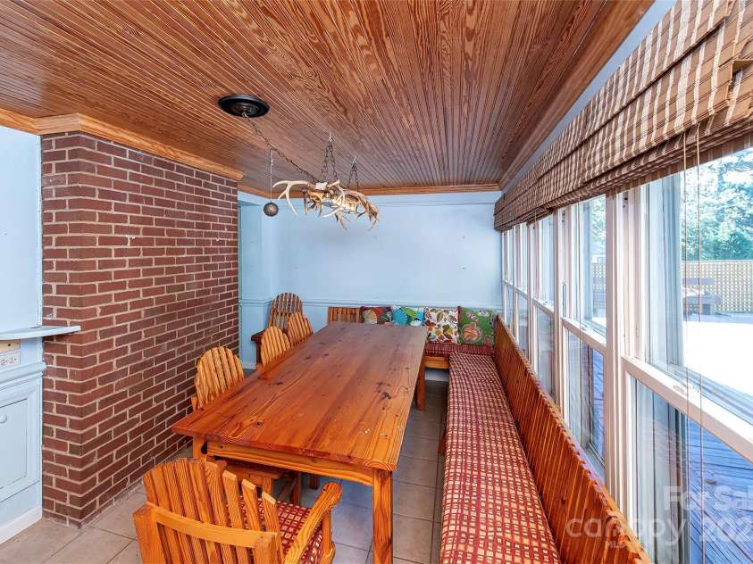 6332 Montpelier Road, Charlotte, NC 28210.  MLS# CAR4316898, YatesRealty ID 6980. 