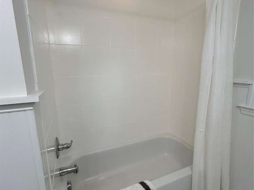 1713 Archdale Drive, Charlotte, NC 28210.  MLS# CAR4228126, YatesRealty ID 6981. 