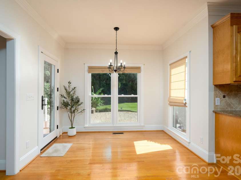 103 Berea Baptist Church Road, Stanfield, NC 28163.  MLS# CAR4195487, YatesRealty ID 6982. Breakfast area