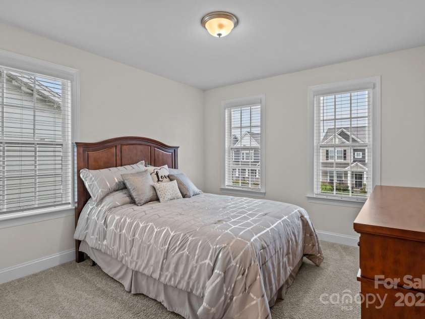 187 Longleaf Drive, Mooresville, NC 28117.  MLS# CAR4244494, YatesRealty ID 6982. 