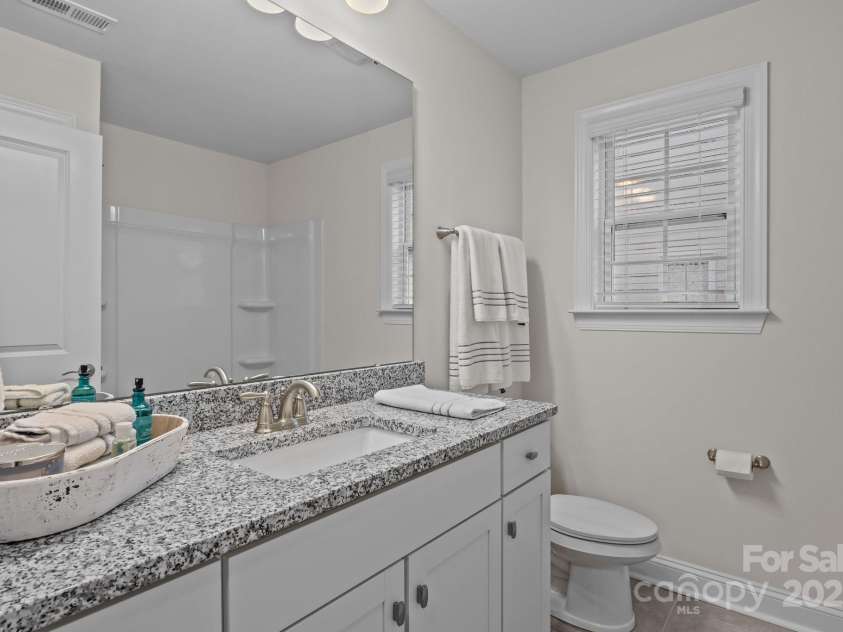 187 Longleaf Drive, Mooresville, NC 28117.  MLS# CAR4244494, YatesRealty ID 6982. 