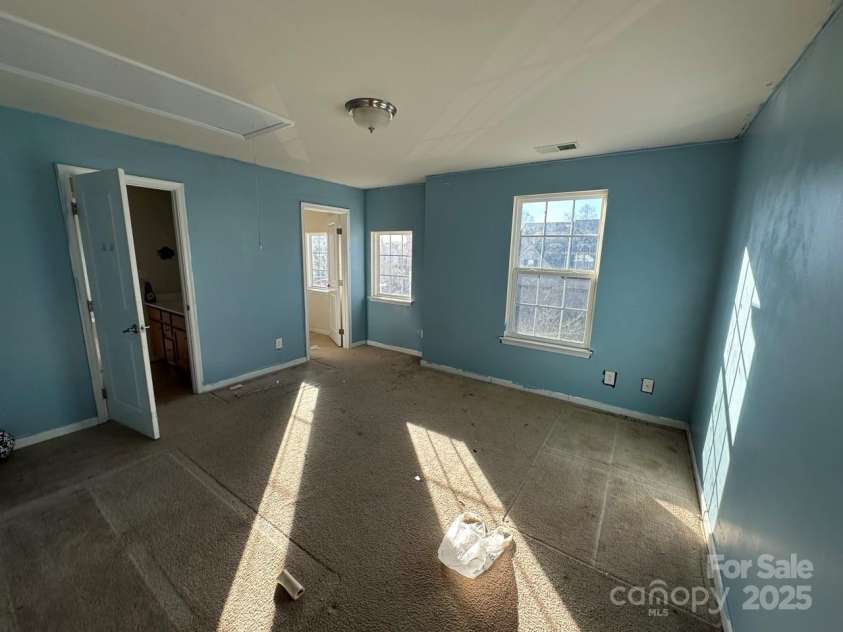 2271 Drake Mill Lane, Concord, NC 28025.  MLS# CAR4333159, YatesRealty ID 6984. 