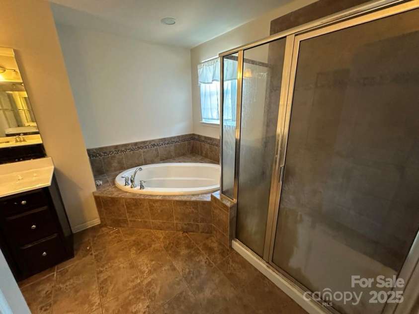 2271 Drake Mill Lane, Concord, NC 28025.  MLS# CAR4333159, YatesRealty ID 6984. 