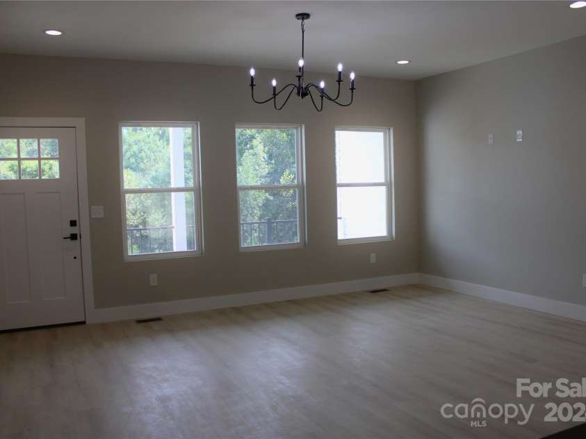 3656 Raymond Loop, Newton, NC 28658.  MLS# CAR4181121, YatesRealty ID 6984. 