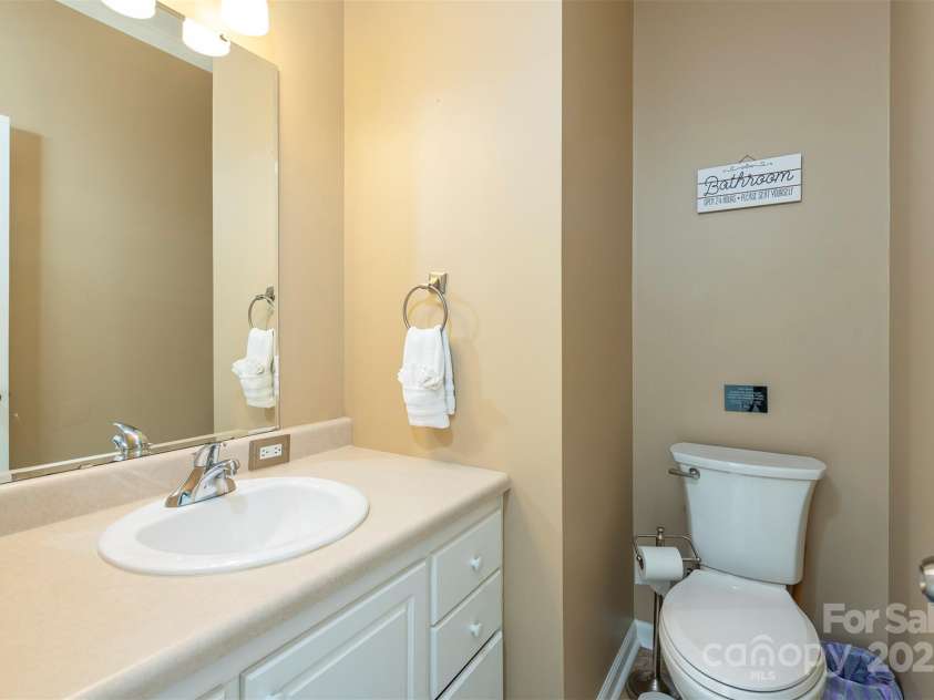 192 Buzzards Place, Lake Lure, NC 28746.  MLS# CAR4235753, YatesRealty ID 6985. Half Bath Level 1