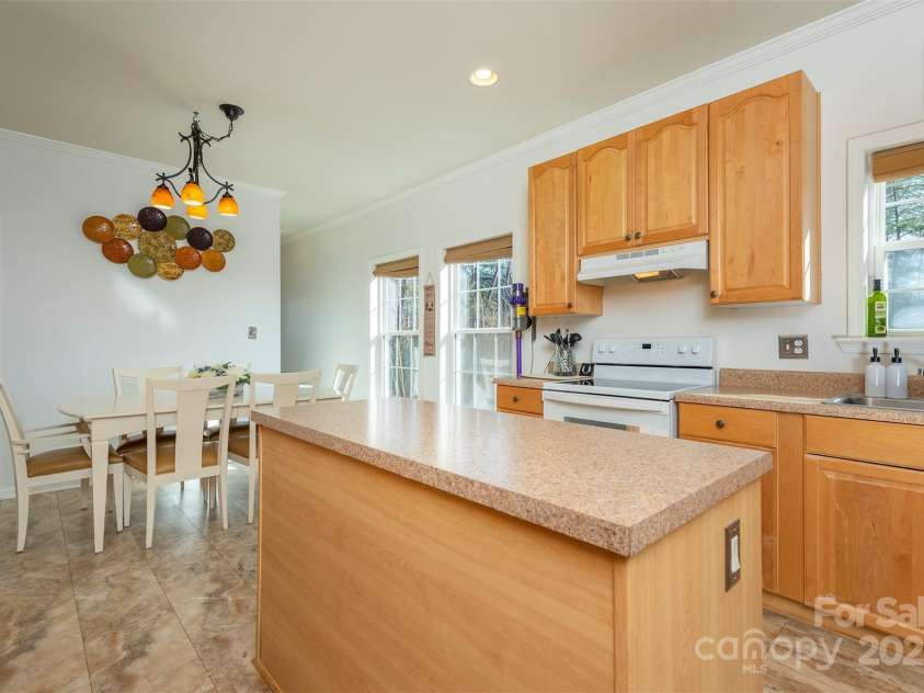 192 Buzzards Place, Lake Lure, NC 28746.  MLS# CAR4235753, YatesRealty ID 6985. Kitchen