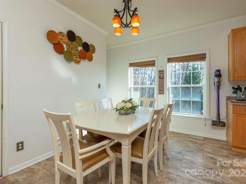 192 Buzzards Place, Lake Lure, NC 28746.  MLS# CAR4235753, YatesRealty ID 6985. Kitchen/Dining