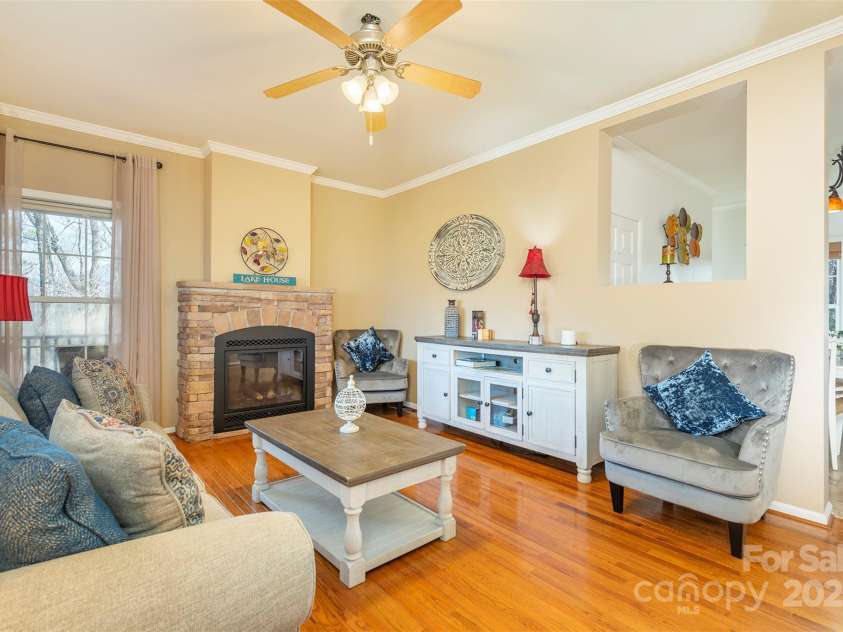 192 Buzzards Place, Lake Lure, NC 28746.  MLS# CAR4235753, YatesRealty ID 6985. Living Room Level 1