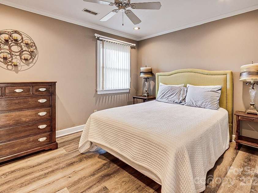 378 Shoreline Drive, New London, NC 28127.  MLS# CAR4246898, YatesRealty ID 6989. 3rd bedroom upper level