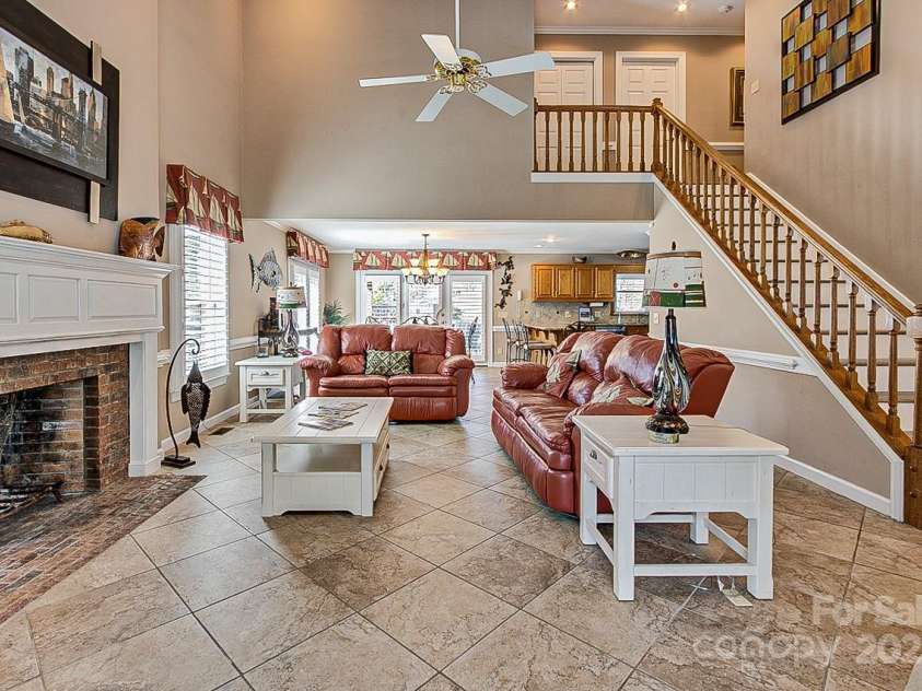 378 Shoreline Drive, New London, NC 28127.  MLS# CAR4246898, YatesRealty ID 6989. 