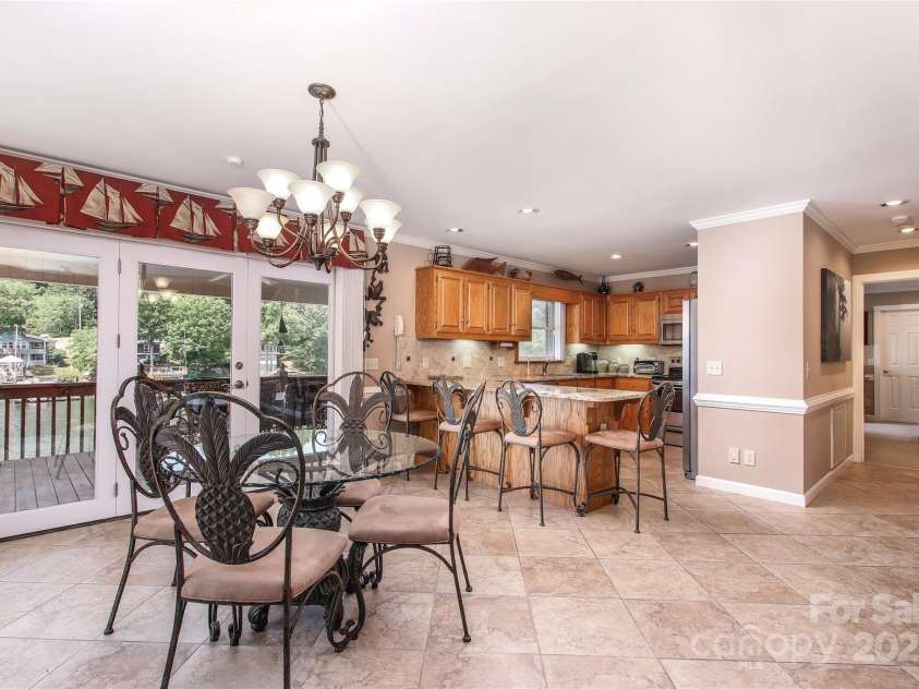 378 Shoreline Drive, New London, NC 28127.  MLS# CAR4246898, YatesRealty ID 6989. 