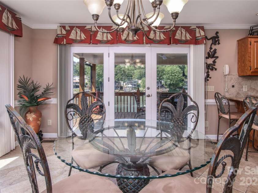 378 Shoreline Drive, New London, NC 28127.  MLS# CAR4246898, YatesRealty ID 6989. 