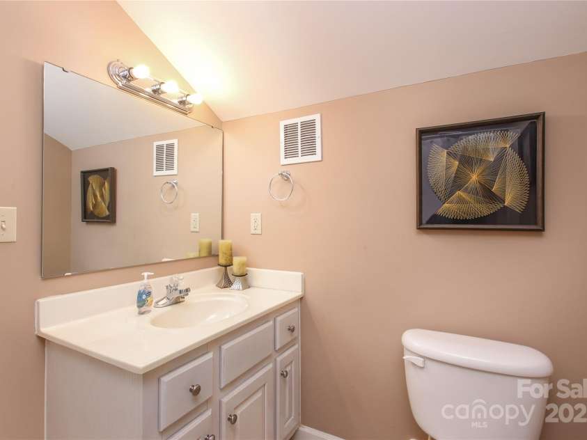 378 Shoreline Drive, New London, NC 28127.  MLS# CAR4246898, YatesRealty ID 6989. 