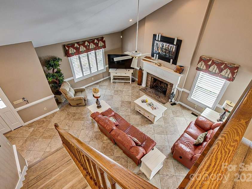 378 Shoreline Drive, New London, NC 28127.  MLS# CAR4246898, YatesRealty ID 6989. 