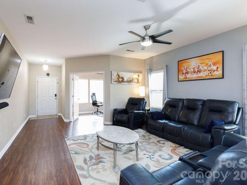 814 Summerlake Drive, Fort Mill, SC 29715.  MLS# CAR4357984, YatesRealty ID 6989. 