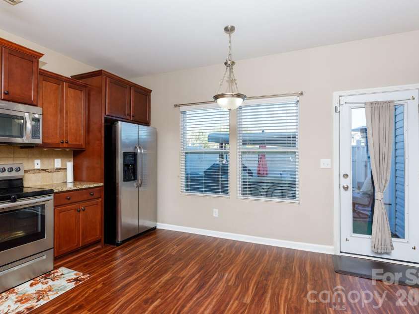 814 Summerlake Drive, Fort Mill, SC 29715.  MLS# CAR4357984, YatesRealty ID 6989. 