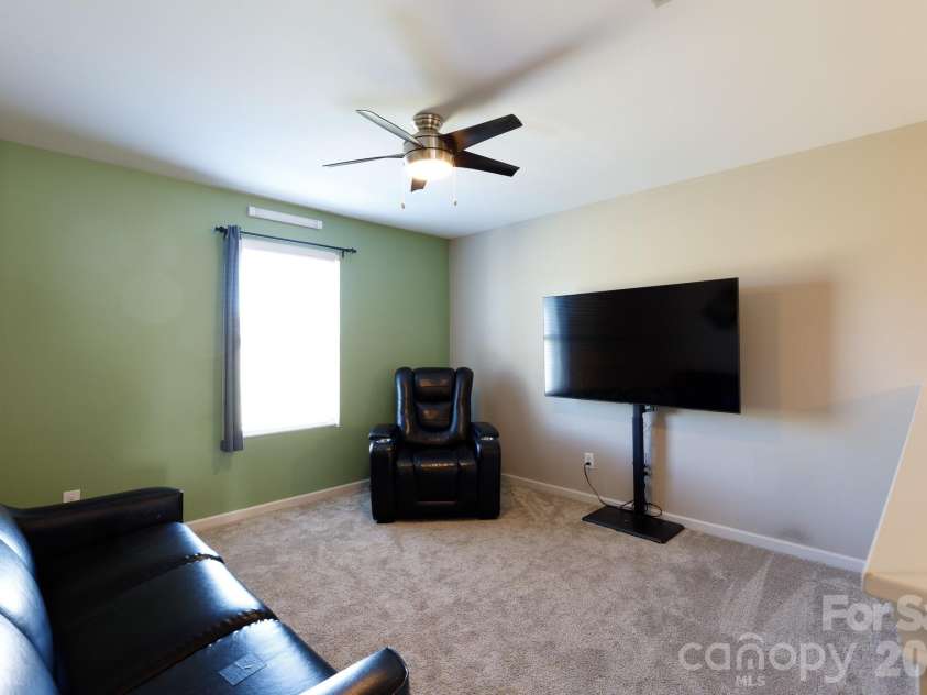 814 Summerlake Drive, Fort Mill, SC 29715.  MLS# CAR4357984, YatesRealty ID 6989. 