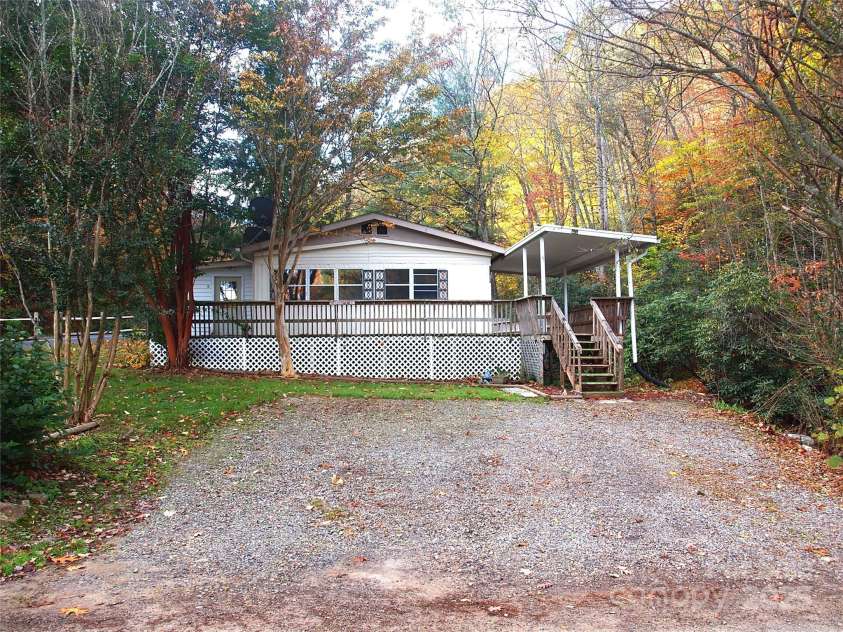 9 Smokey Cove Road, Canton, NC 28716.  MLS# CAR4314818, YatesRealty ID 699. 