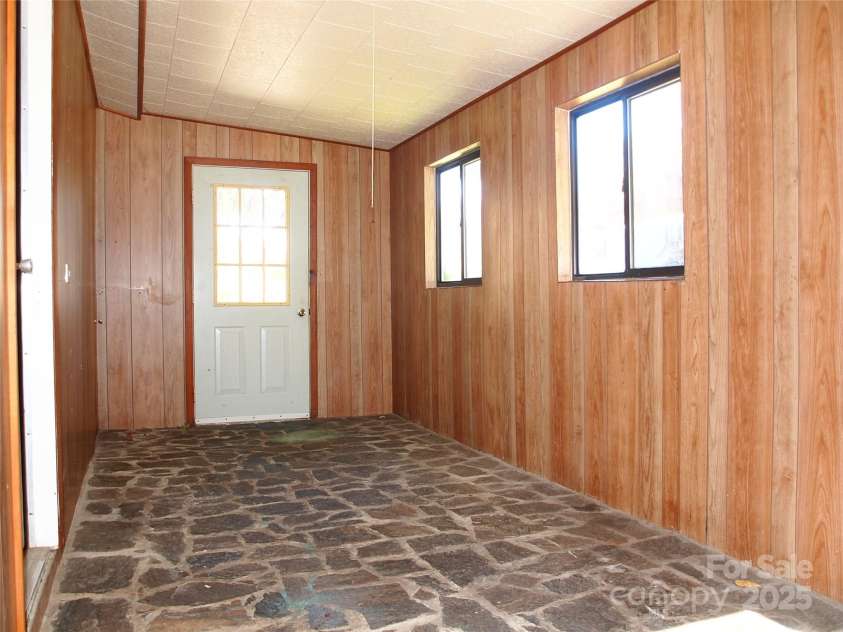 9 Smokey Cove Road, Canton, NC 28716.  MLS# CAR4314818, YatesRealty ID 699. 