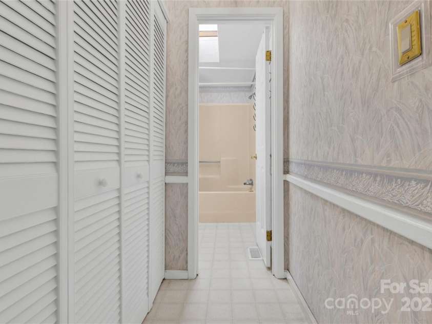 985 Sentinal Oaks Drive, Clover, SC 29710.  MLS# CAR4300320, YatesRealty ID 6991. 