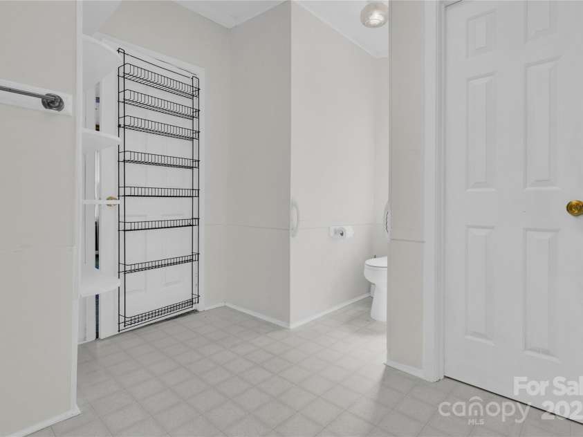 985 Sentinal Oaks Drive, Clover, SC 29710.  MLS# CAR4300320, YatesRealty ID 6991. 