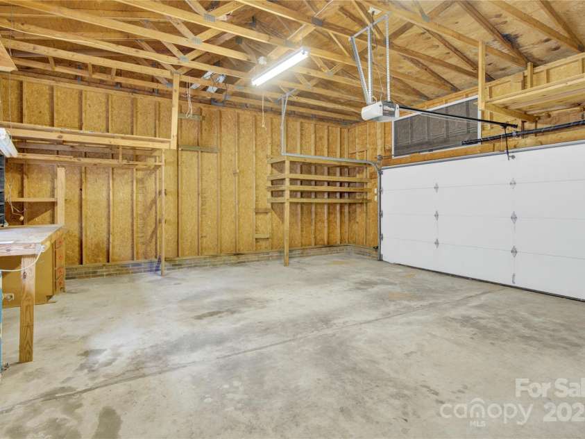 985 Sentinal Oaks Drive, Clover, SC 29710.  MLS# CAR4300320, YatesRealty ID 6991. 