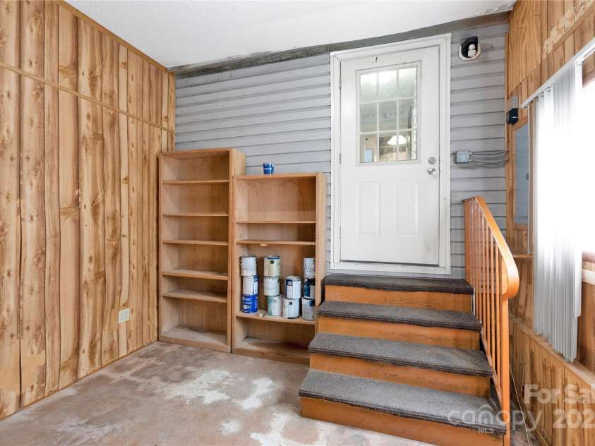 985 Sentinal Oaks Drive, Clover, SC 29710.  MLS# CAR4300320, YatesRealty ID 6991. 
