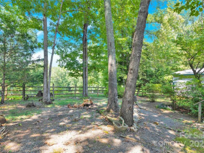 985 Sentinal Oaks Drive, Clover, SC 29710.  MLS# CAR4300320, YatesRealty ID 6991. 