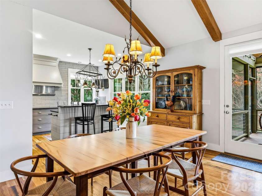 242 Whistlewood Lane, Hendersonville, NC 28739.  MLS# CAR4359475, YatesRealty ID 6998. 