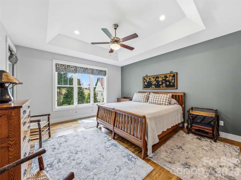 242 Whistlewood Lane, Hendersonville, NC 28739.  MLS# CAR4359475, YatesRealty ID 6998. 