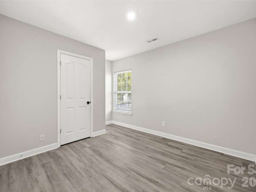 1505 Tuckers Glenn Drive, Rock Hill, SC 29732.  MLS# CAR4358980, YatesRealty ID 6999. 3rd bedroom
