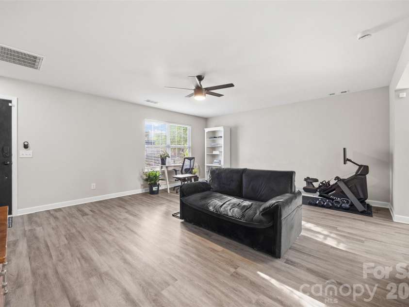 1505 Tuckers Glenn Drive, Rock Hill, SC 29732.  MLS# CAR4358980, YatesRealty ID 6999. 