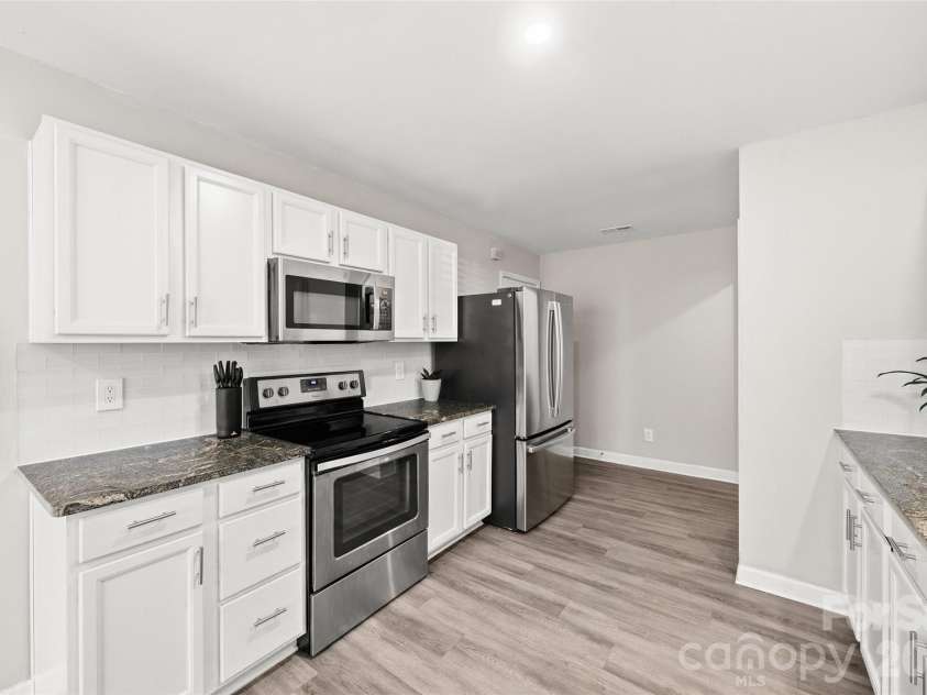 1505 Tuckers Glenn Drive, Rock Hill, SC 29732.  MLS# CAR4358980, YatesRealty ID 6999. 