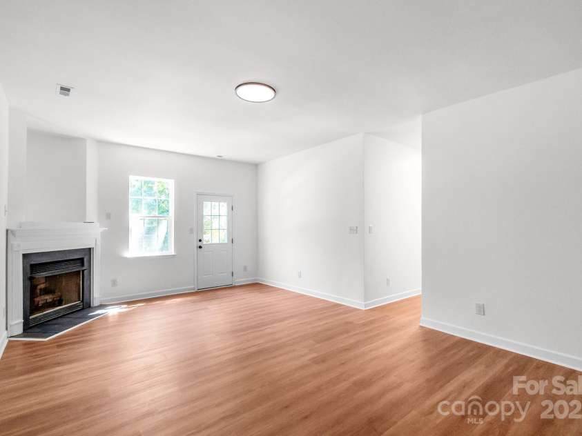 4227 Kiser Wood Drive, Concord, NC 28025.  MLS# CAR4296888, YatesRealty ID 70. 