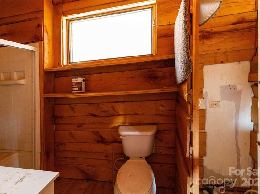 298 Turkey Creek Road, Leicester, NC 28748.  MLS# CAR4112849, YatesRealty ID 700. Bathroom