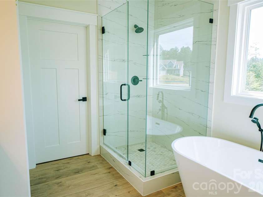 2031 Piper Ridge Drive, Lenoir, NC 28645.  MLS# CAR4316879, YatesRealty ID 7000. 
