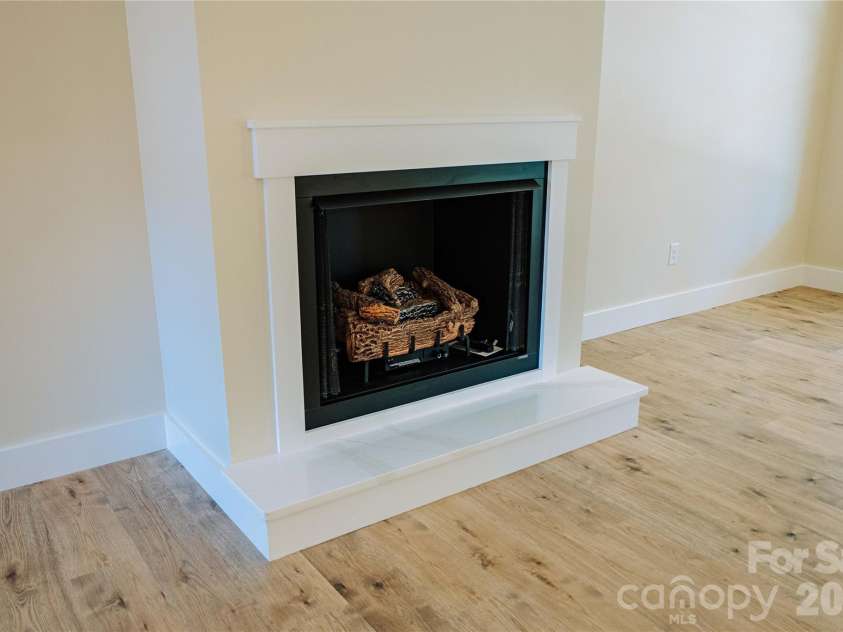 2031 Piper Ridge Drive, Lenoir, NC 28645.  MLS# CAR4316879, YatesRealty ID 7000. 