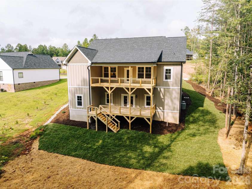 2031 Piper Ridge Drive, Lenoir, NC 28645.  MLS# CAR4316879, YatesRealty ID 7000. 