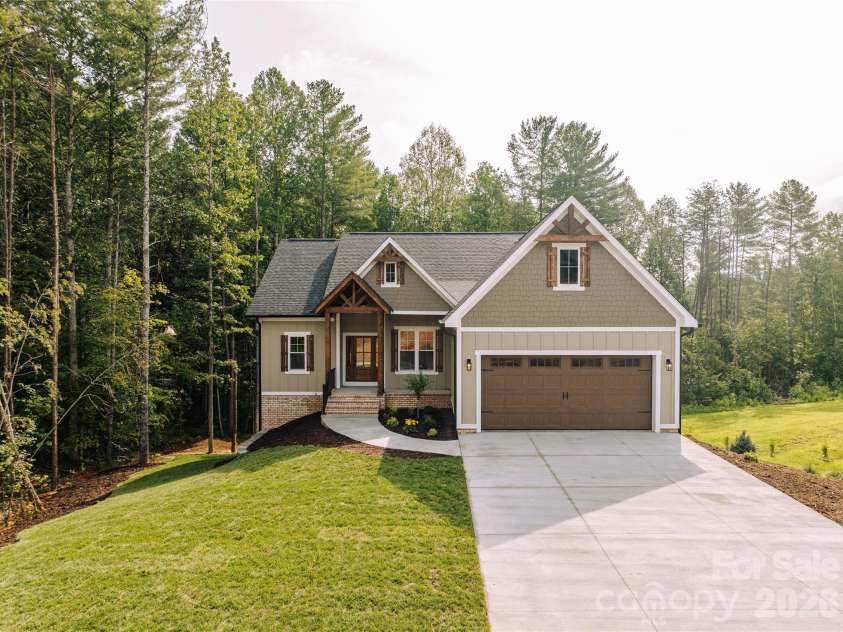 2031 Piper Ridge Drive, Lenoir, NC 28645.  MLS# CAR4316879, YatesRealty ID 7000. 