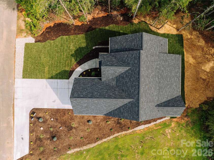 2031 Piper Ridge Drive, Lenoir, NC 28645.  MLS# CAR4316879, YatesRealty ID 7000. 