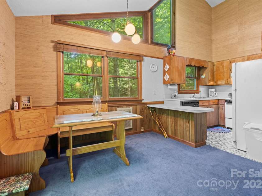 212 Saddle Lane, Deep Gap, NC 28618.  MLS# CAR4262907, YatesRealty ID 7001. 